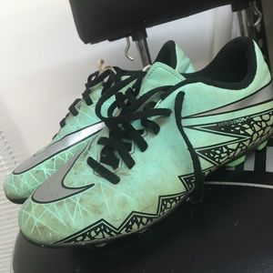Girls Nike hypernova soccer cleats